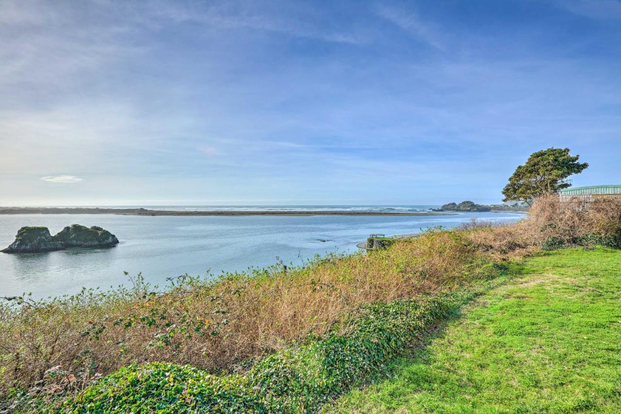 Smith River Vintage Cabin Oceanfront Deck And Views Exterior photo